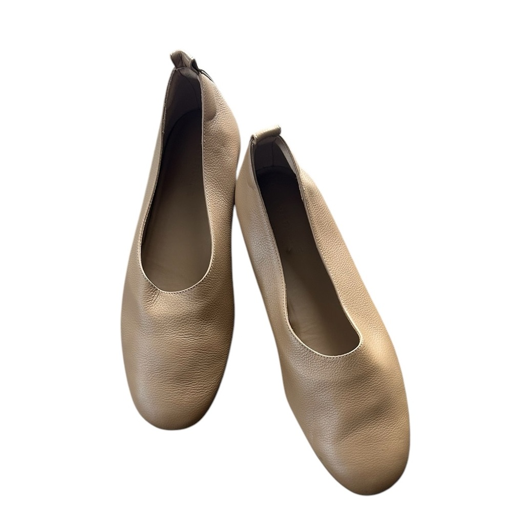 NWOT Everkane Women's Beige Leather Ballet Flats